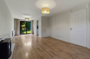 Living room- click for photo gallery
